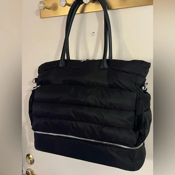 Black Quilted Tote Bag EUC! - Picture 8 of 14